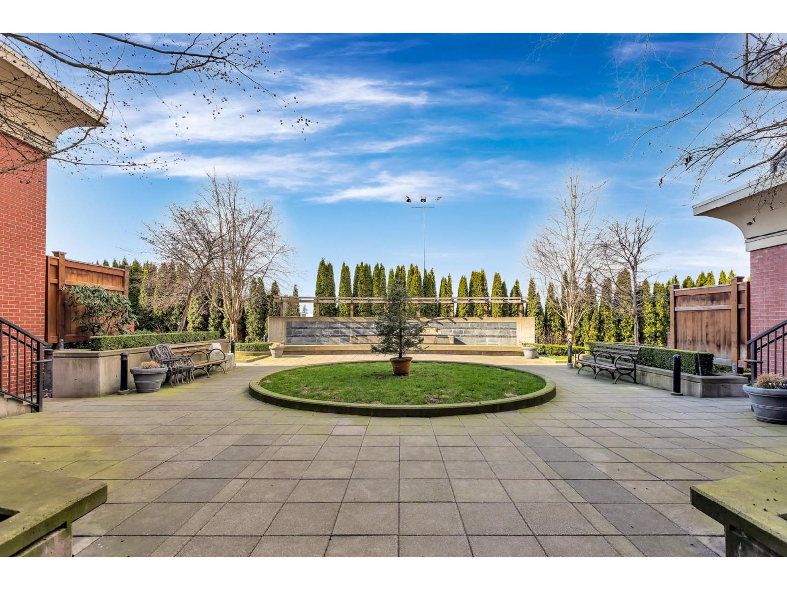 404 2970 King George Boulevard, Surrey, British Columbia  V4P 0E6 - Photo 31 - R3110377