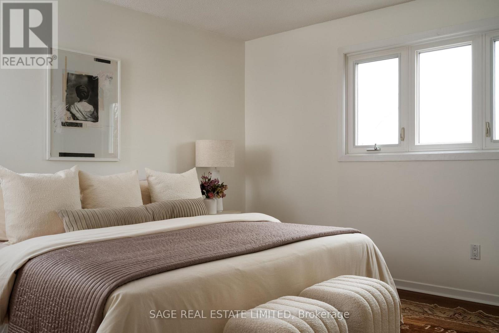 228 Yorkshire Drive, Newmarket, Ontario  L3Y 6J7 - Photo 19 - N12997870