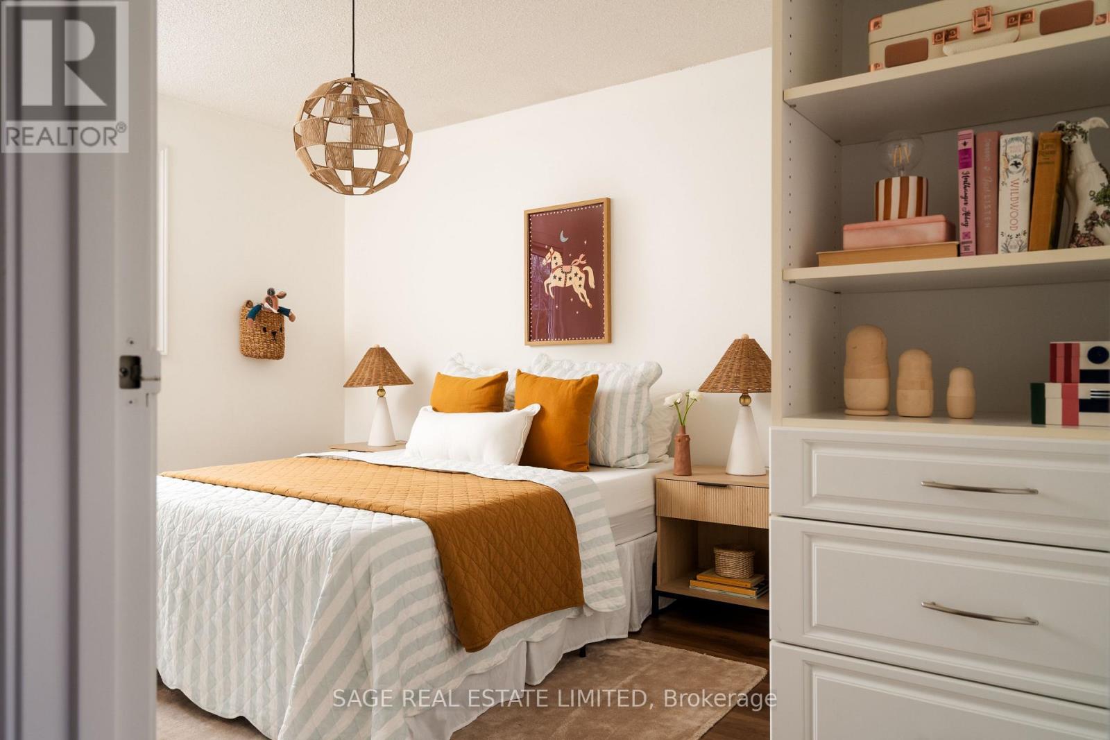 228 Yorkshire Drive, Newmarket, Ontario  L3Y 6J7 - Photo 21 - N12997870