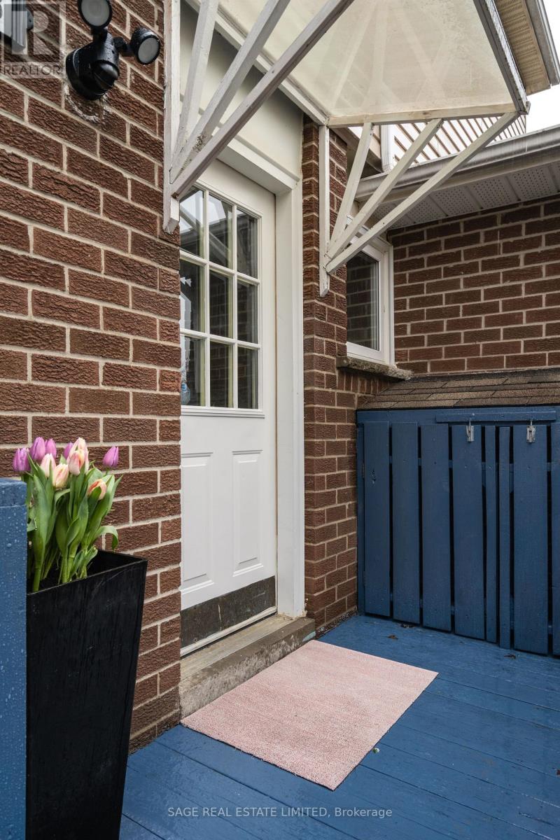 228 Yorkshire Drive, Newmarket, Ontario  L3Y 6J7 - Photo 27 - N12997870