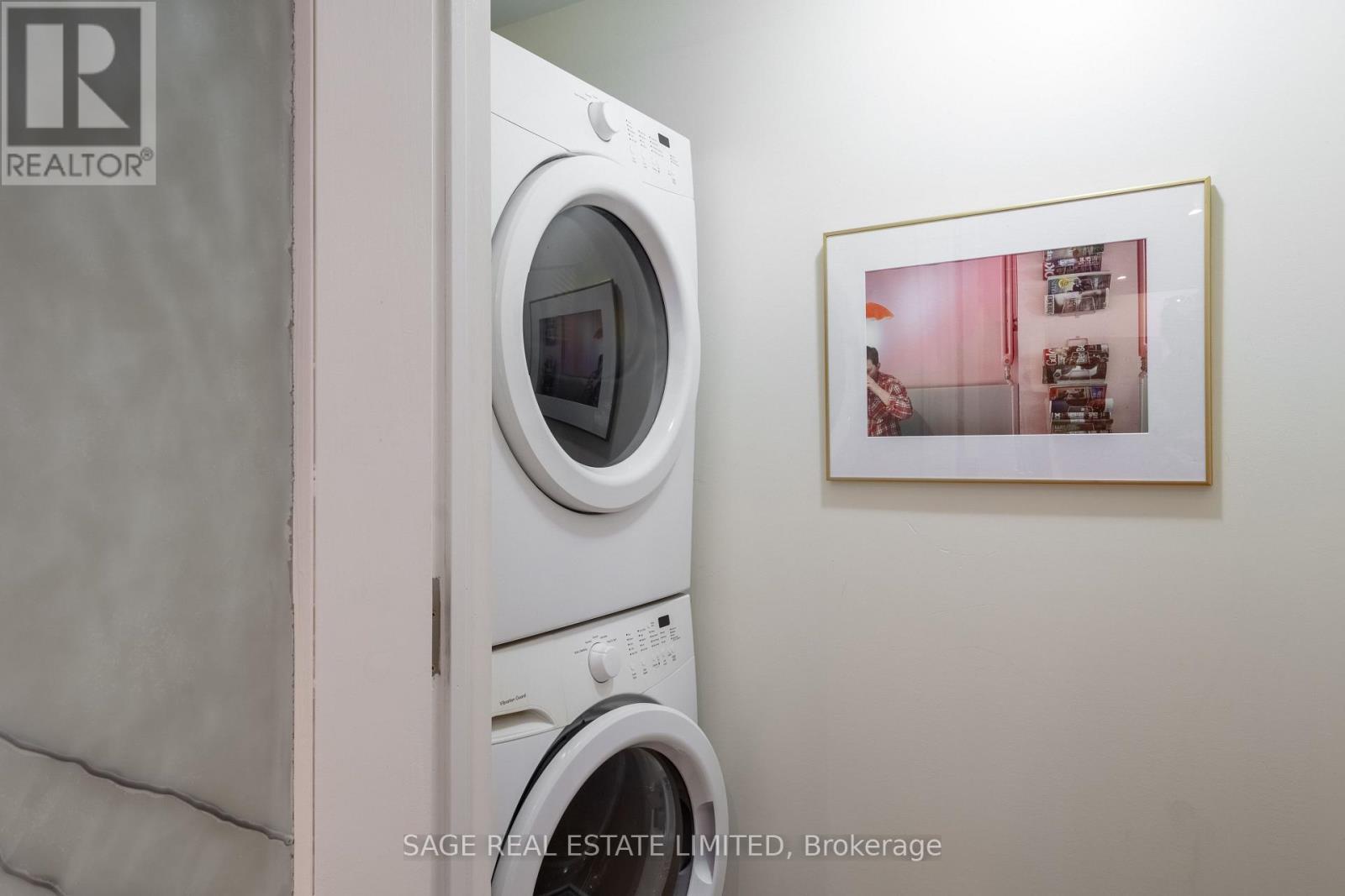 228 Yorkshire Drive, Newmarket, Ontario  L3Y 6J7 - Photo 33 - N12997870