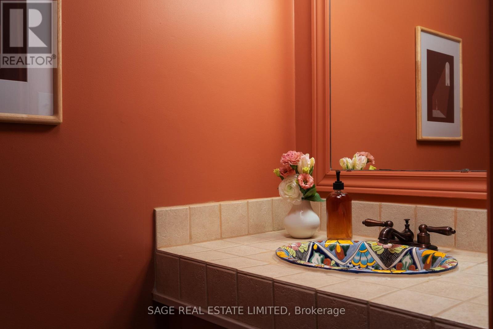 228 Yorkshire Drive, Newmarket, Ontario  L3Y 6J7 - Photo 6 - N12997870