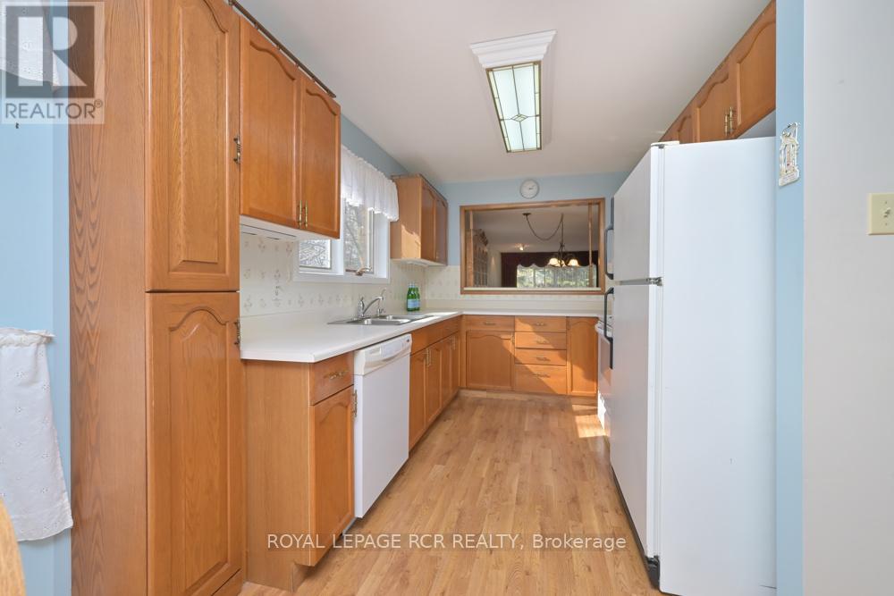 7 Glen Eden Way, New Tecumseth, Ontario  L9R 1R4 - Photo 5 - N12997944