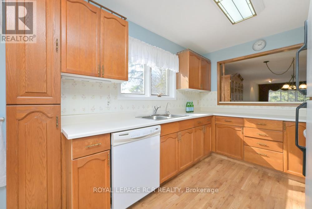 7 Glen Eden Way, New Tecumseth, Ontario  L9R 1R4 - Photo 6 - N12997944