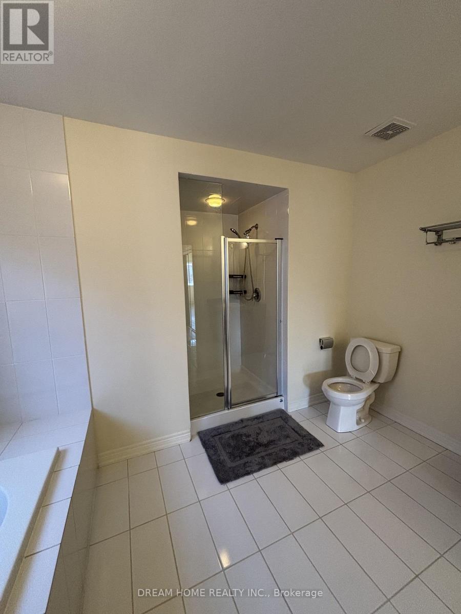 276 The Bridle Walk, Markham, Ontario  L6C 0V7 - Photo 17 - N12998024