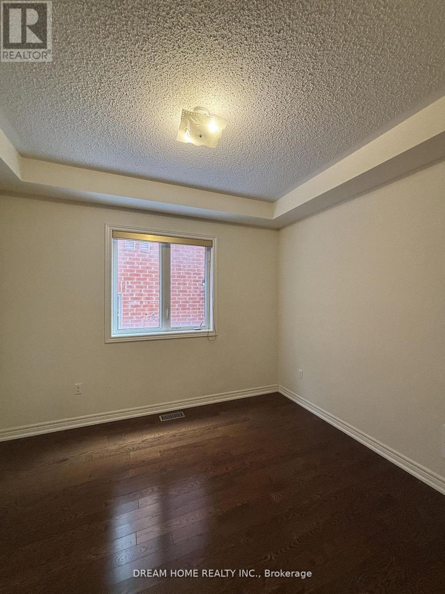 276 The Bridle Walk, Markham, Ontario  L6C 0V7 - Photo 8 - N12998024