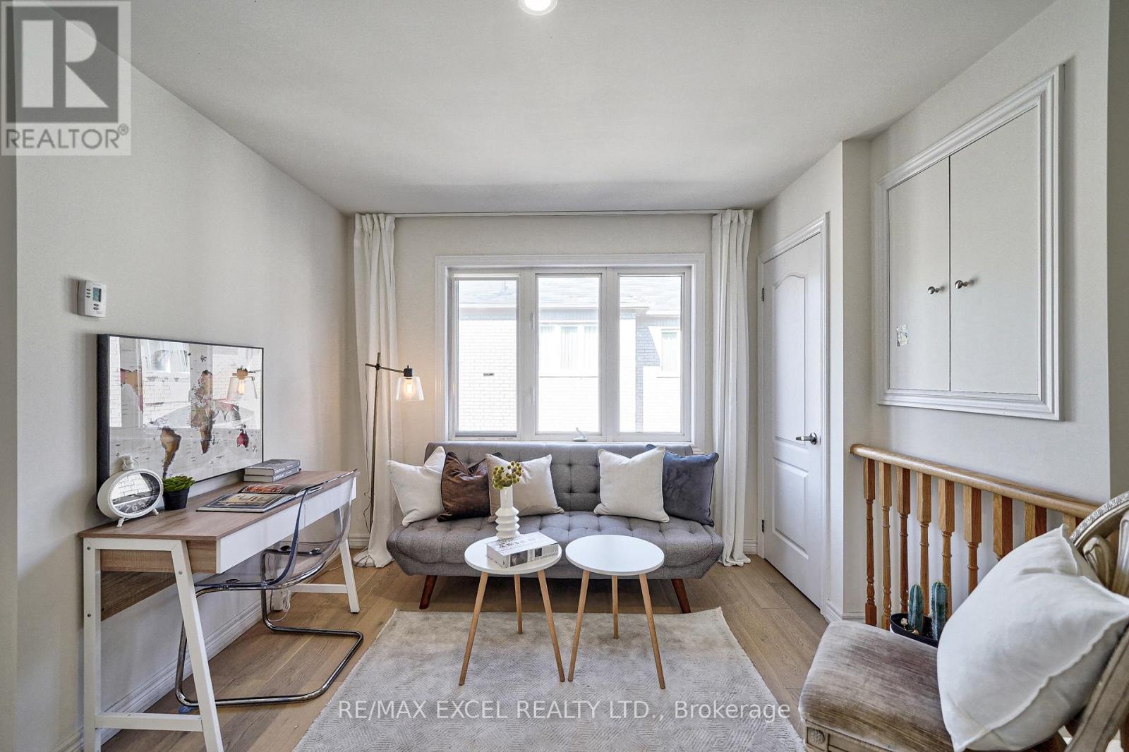 Coach - 5 Bloom Street, Markham, Ontario  L6B 0Z7 - Photo 5 - N12998076