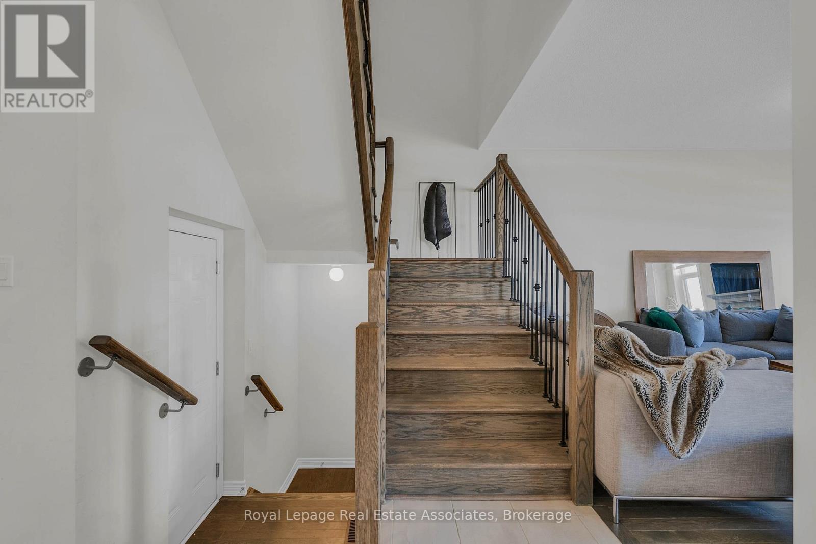 1386 Davis Loop, Innisfil (Lefroy), Ontario  L0L 1W0 - Photo 22 - N12998082