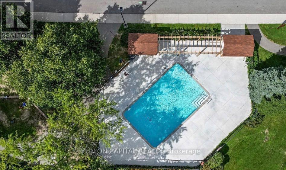 317 Milestone Crescent, Aurora, Ontario  L4G 3M2 - Photo 4 - N12998084