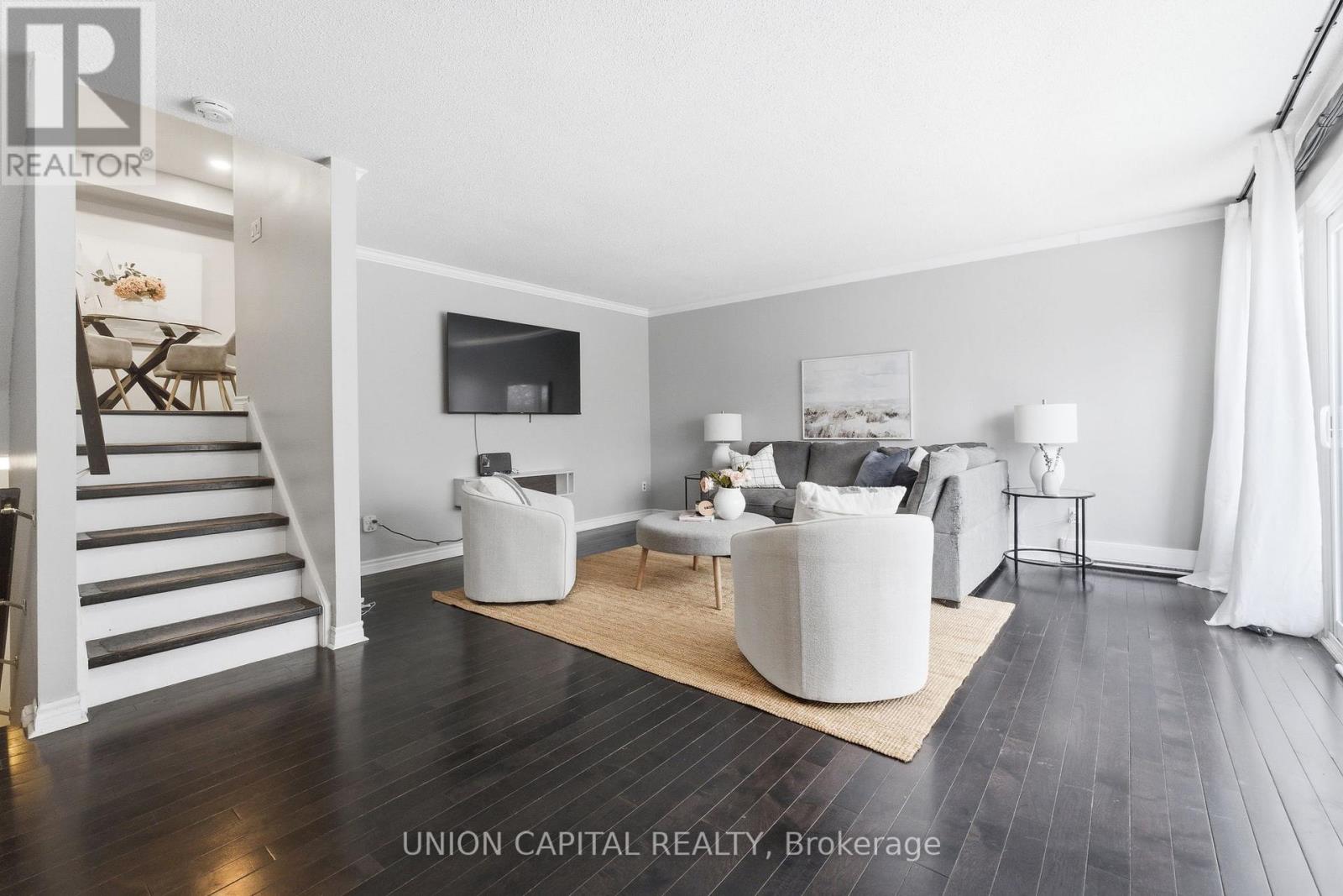 317 Milestone Crescent, Aurora, Ontario  L4G 3M2 - Photo 6 - N12998084