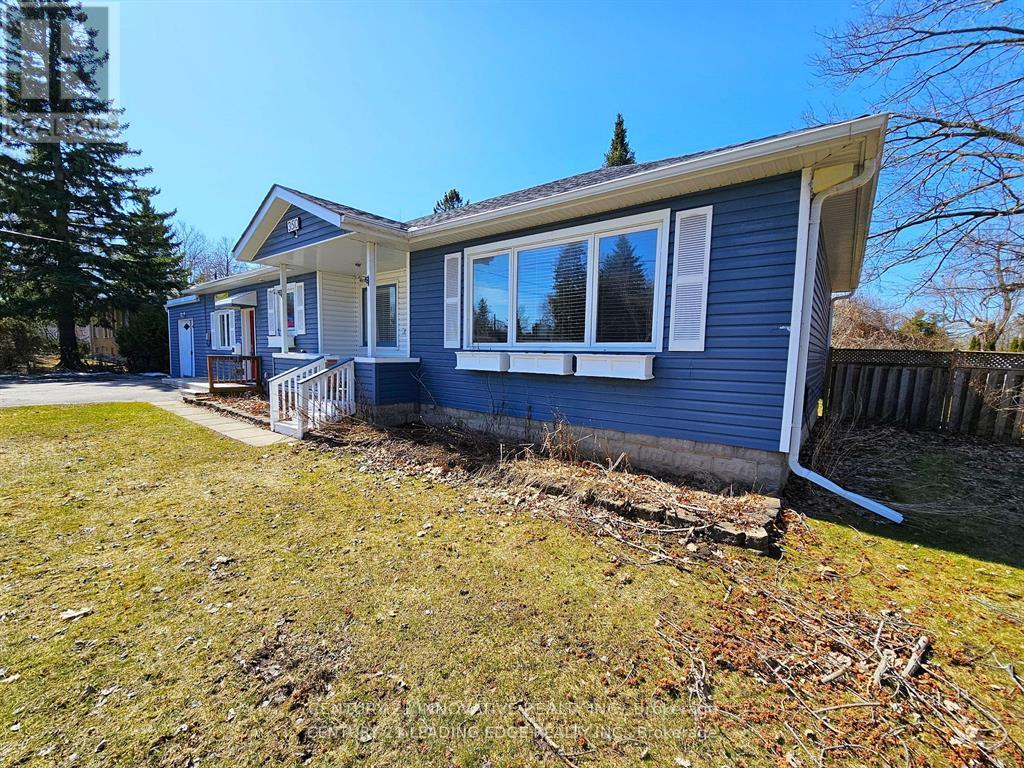 Main - 350 The Queensway S, Georgina, Ontario  L4P 2B9 - Photo 2 - N12998104