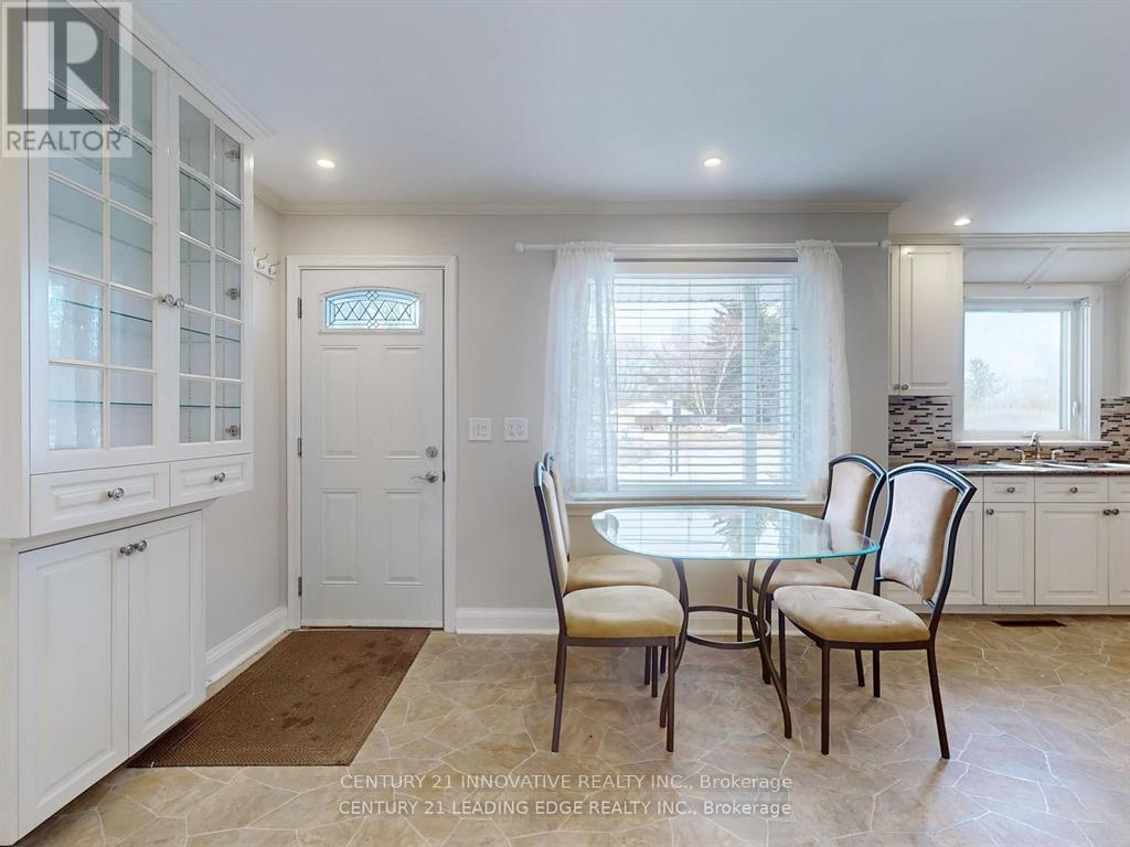 Main - 350 The Queensway S, Georgina, Ontario  L4P 2B9 - Photo 4 - N12998104