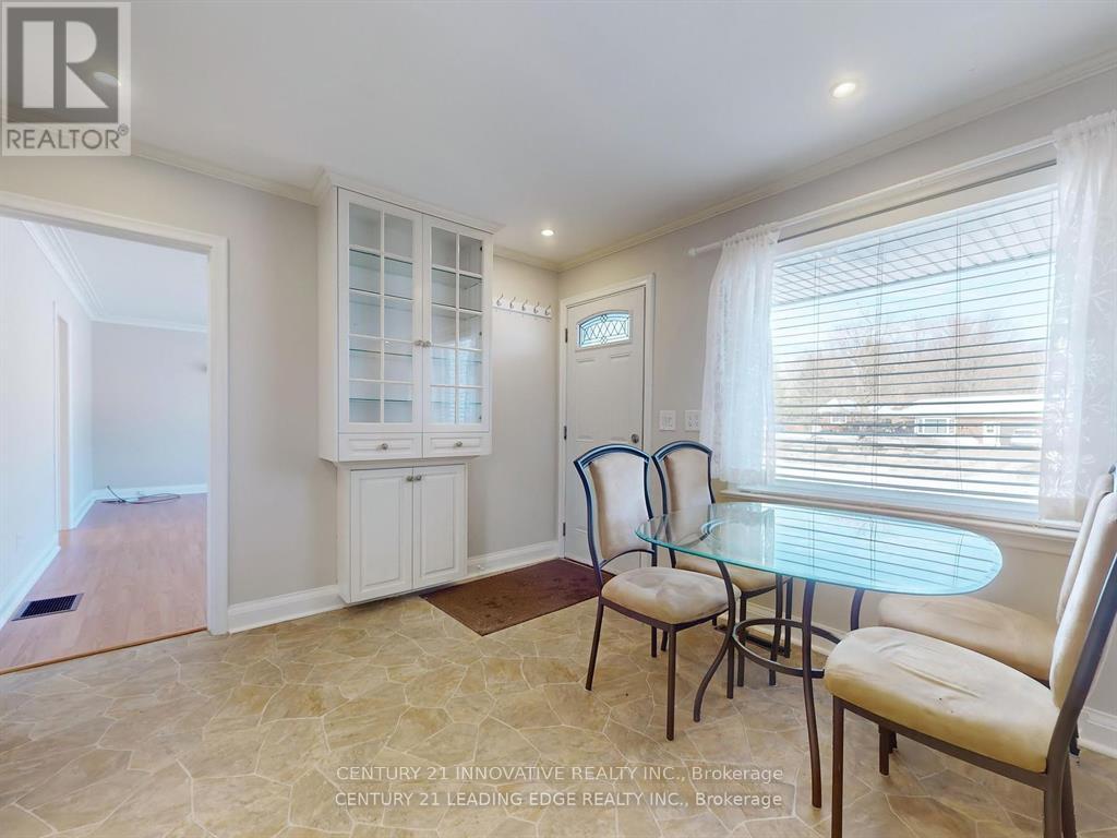 Main - 350 The Queensway S, Georgina, Ontario  L4P 2B9 - Photo 9 - N12998104