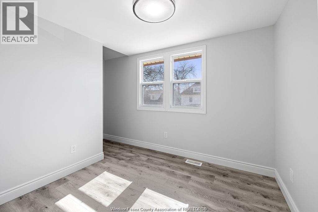 348 Caroline, Windsor, Ontario  N9A 6A4 - Photo 12 - 26008138