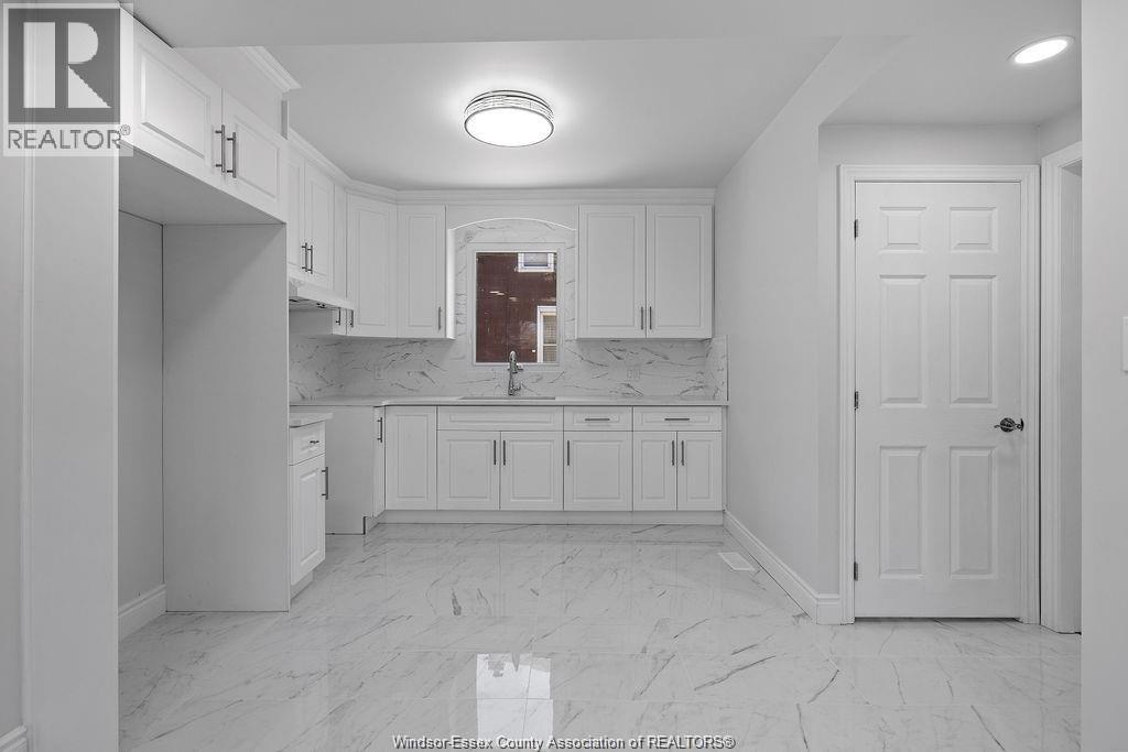 348 Caroline, Windsor, Ontario  N9A 6A4 - Photo 9 - 26008138