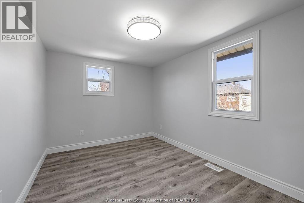 348 Caroline, Windsor, Ontario  N9A 6A4 - Photo 16 - 26008138
