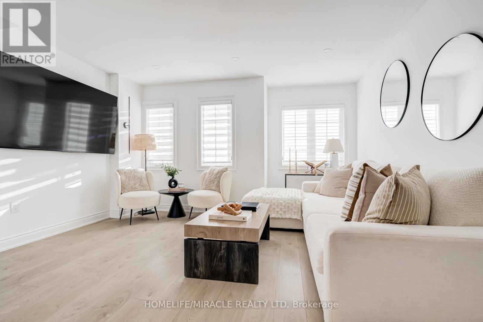 6 Pumpkin Corner Crescent, Barrie, Ontario  L9J 0T6 - Photo 19 - S12997854