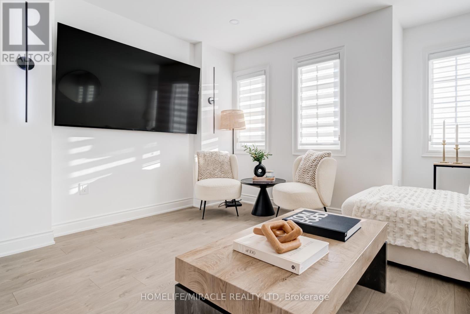 6 Pumpkin Corner Crescent, Barrie, Ontario  L9J 0T6 - Photo 21 - S12997854