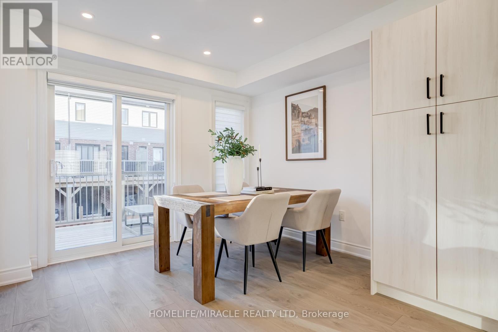 6 Pumpkin Corner Crescent, Barrie, Ontario  L9J 0T6 - Photo 24 - S12997854