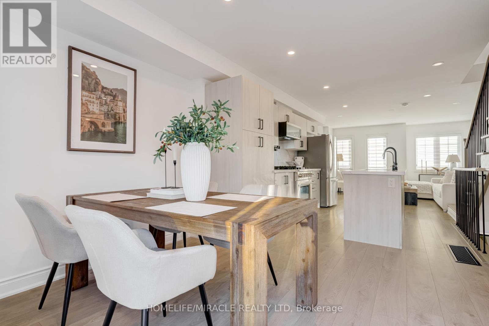 6 Pumpkin Corner Crescent, Barrie, Ontario  L9J 0T6 - Photo 25 - S12997854