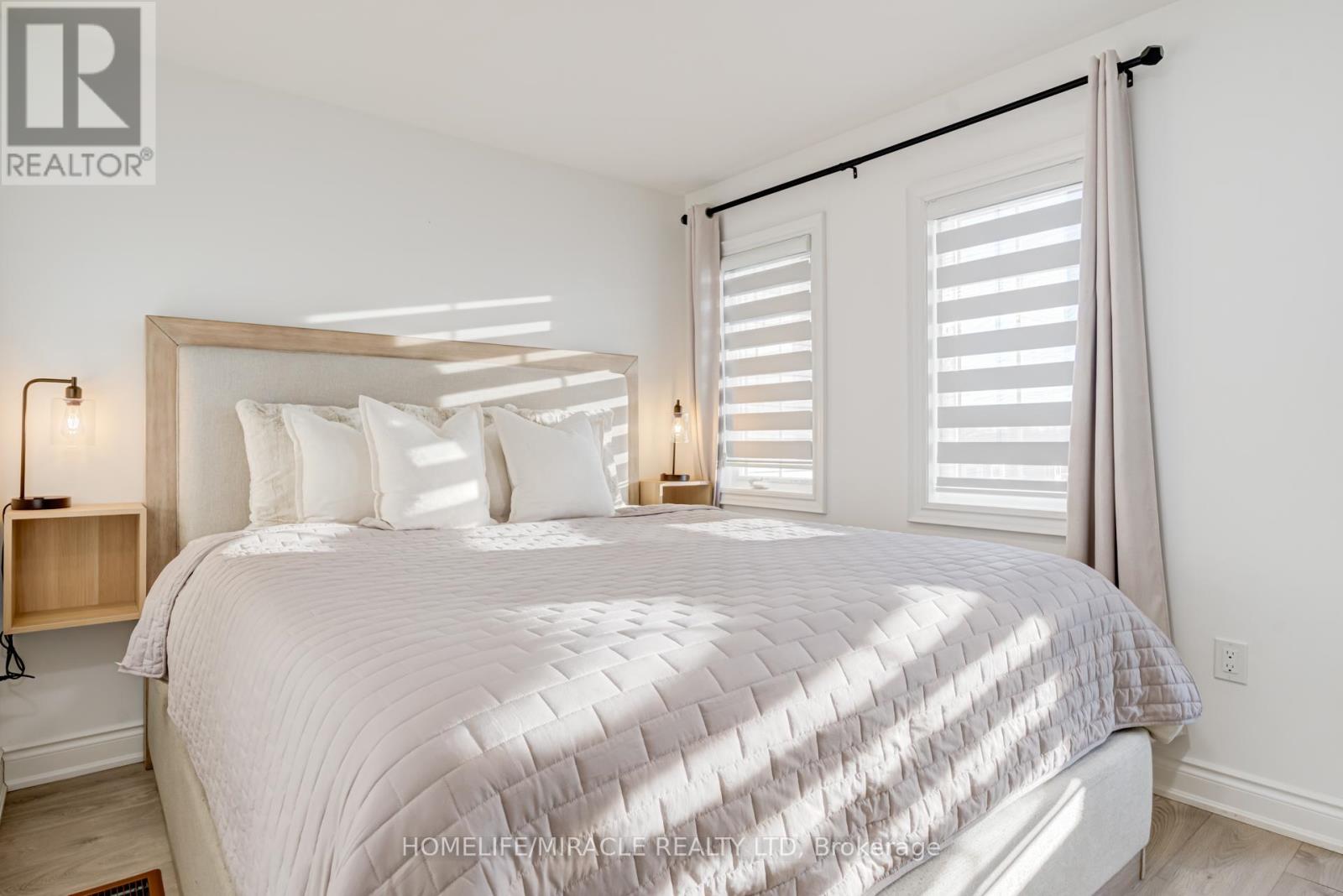 6 Pumpkin Corner Crescent, Barrie, Ontario  L9J 0T6 - Photo 31 - S12997854