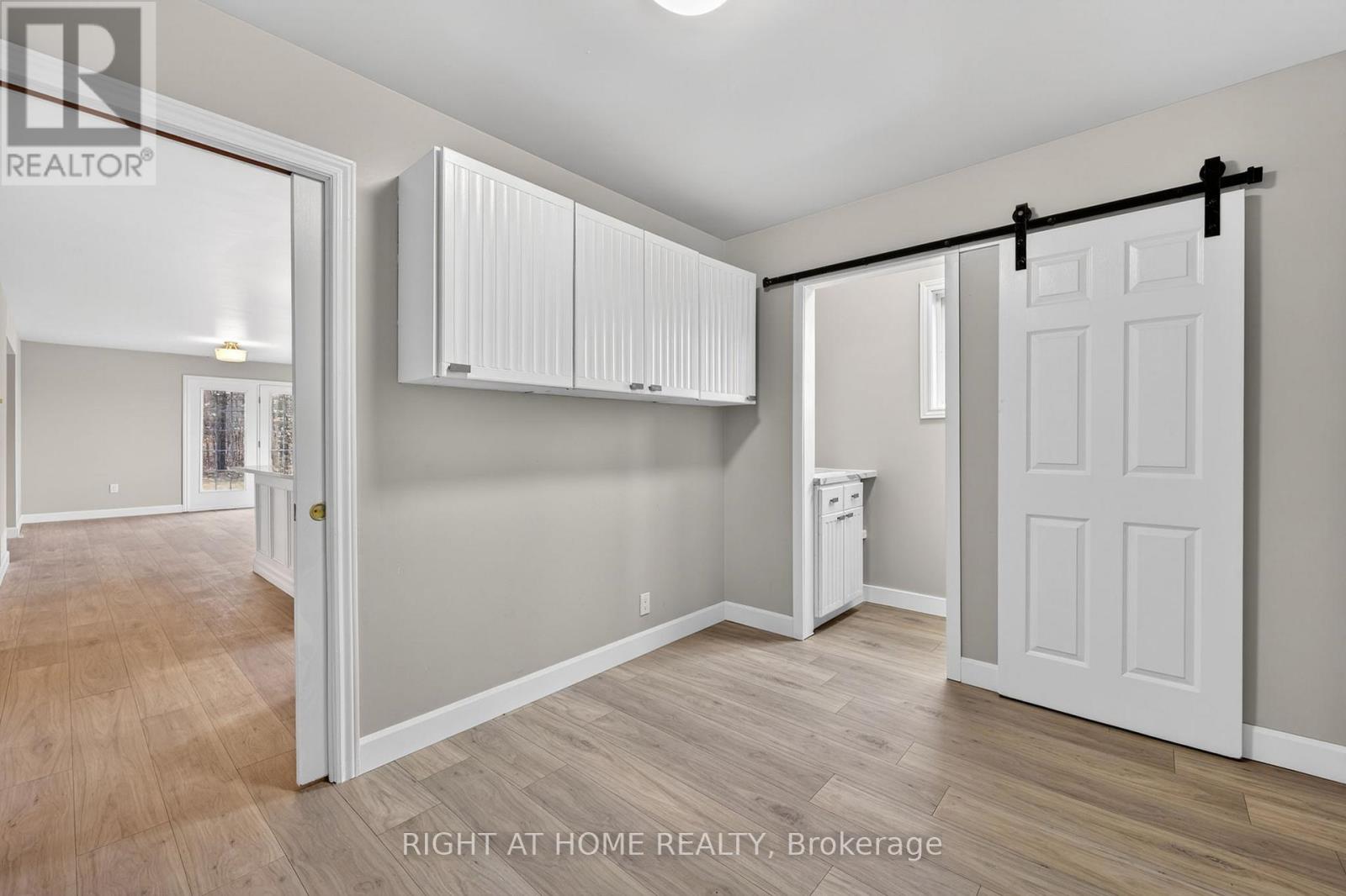 6435 12/13 Stayner Side Road, Clearview, Ontario  L0M 1N0 - Photo 17 - S12998080