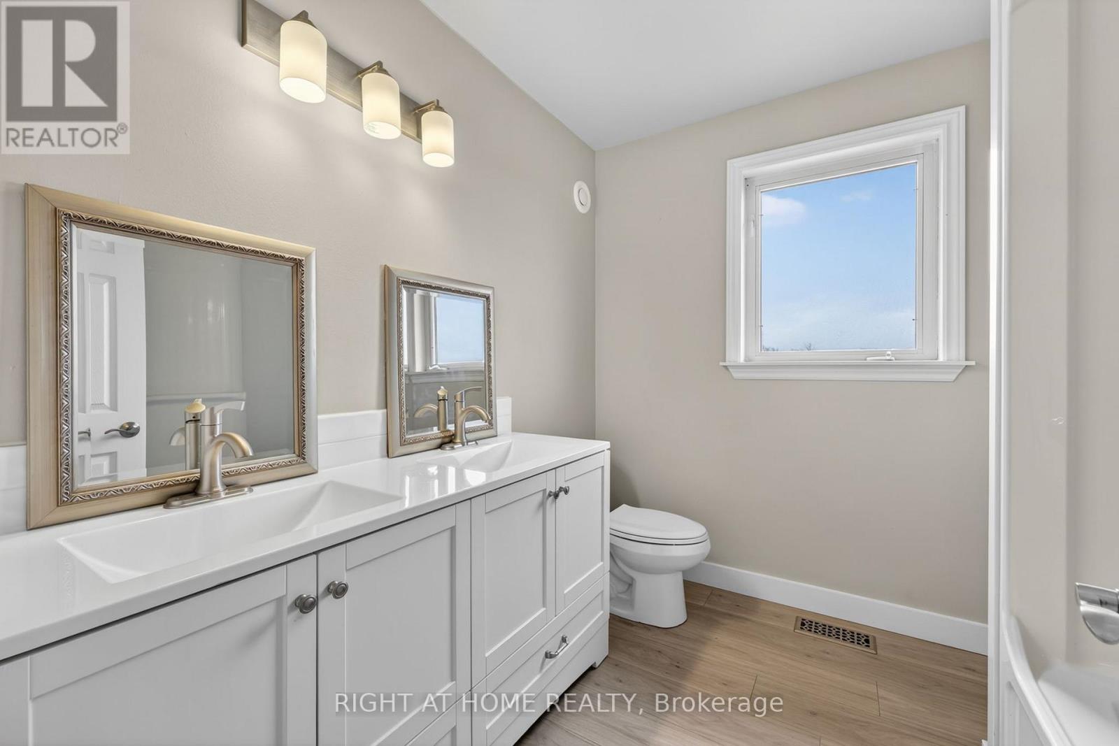 6435 12/13 Stayner Side Road, Clearview, Ontario  L0M 1N0 - Photo 22 - S12998080