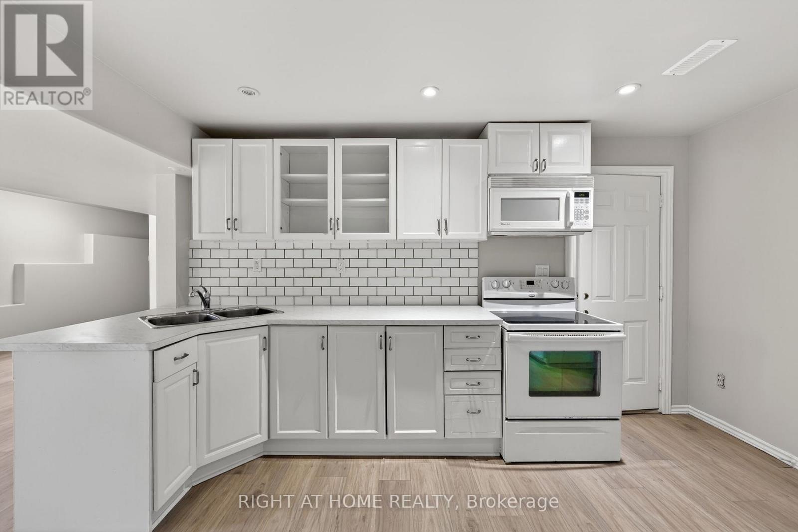 6435 12/13 Stayner Side Road, Clearview, Ontario  L0M 1N0 - Photo 37 - S12998080