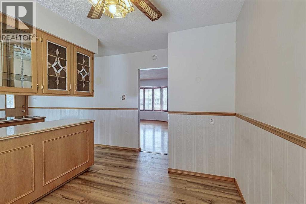 444 Woodland Crescent SE, Calgary, Alberta  T2J 1J9 - Photo 12 - A2293176