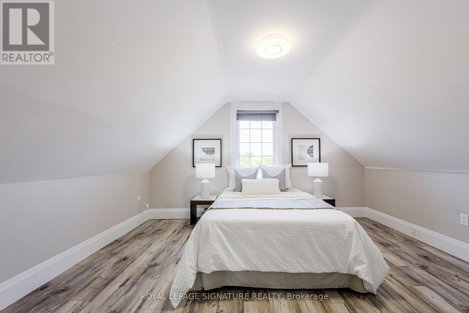 19 Schell Avenue, Toronto, Ontario  M6E 2S7 - Photo 19 - W12997840