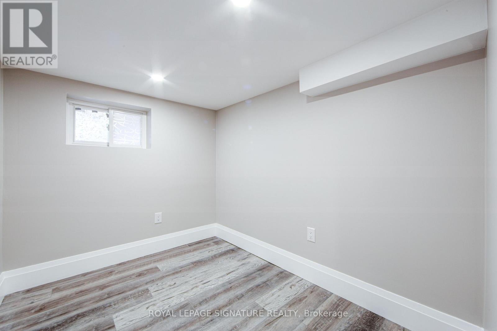 19 Schell Avenue, Toronto, Ontario  M6E 2S7 - Photo 25 - W12997840