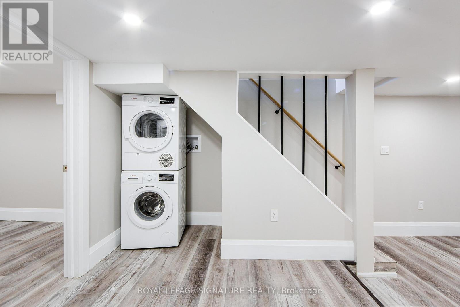 19 Schell Avenue, Toronto, Ontario  M6E 2S7 - Photo 27 - W12997840