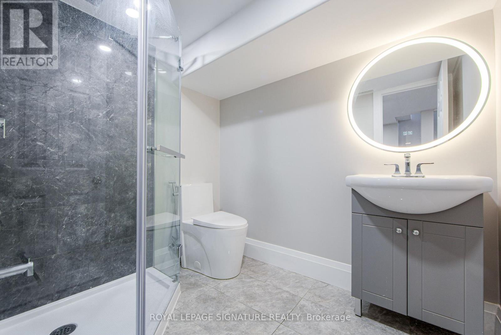 19 Schell Avenue, Toronto, Ontario  M6E 2S7 - Photo 28 - W12997840