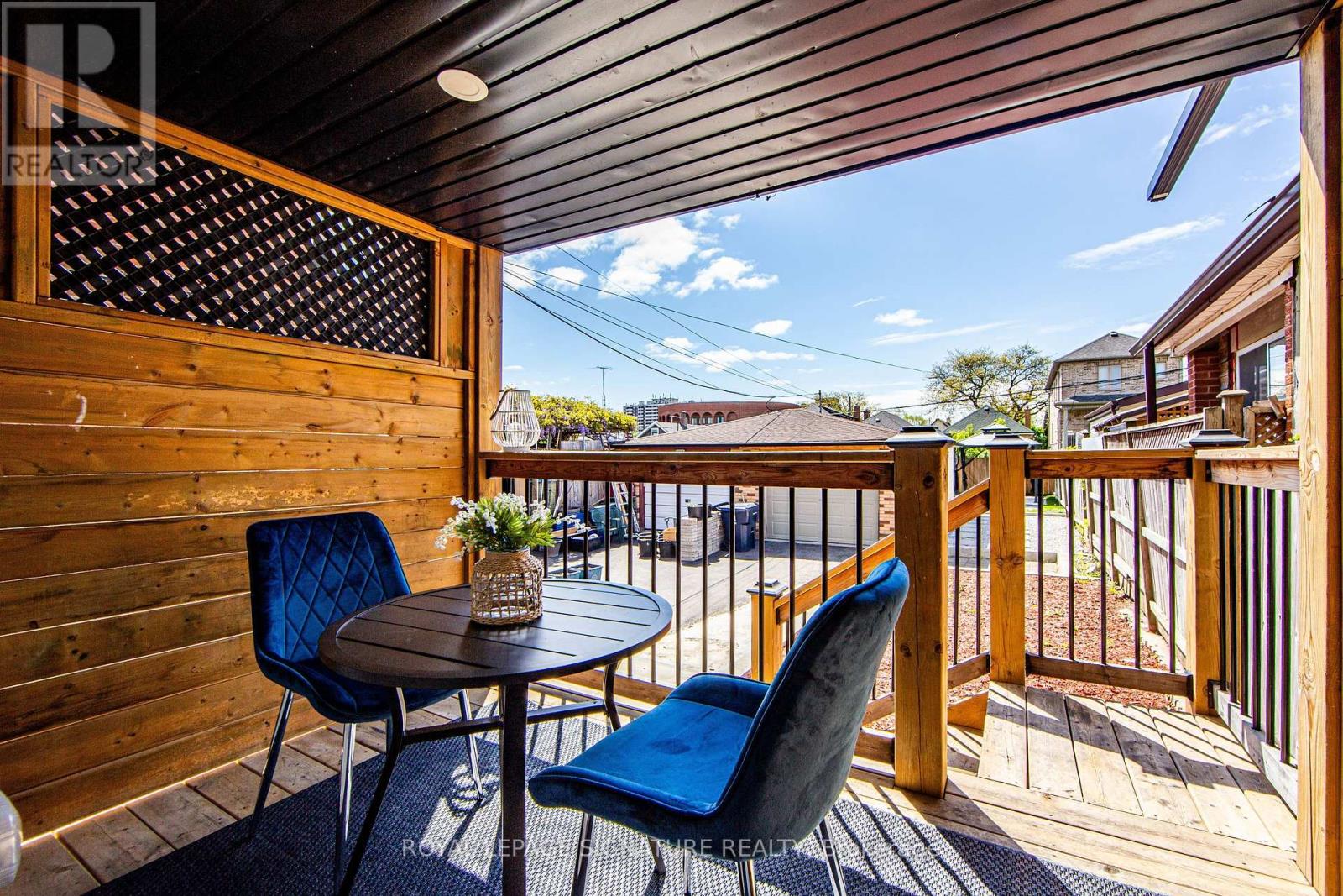 19 Schell Avenue, Toronto, Ontario  M6E 2S7 - Photo 33 - W12997840