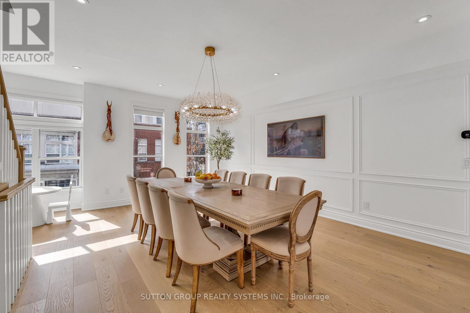 70 Resurrection Road, Toronto, Ontario  M9A 5H1 - Photo 15 - W12997866