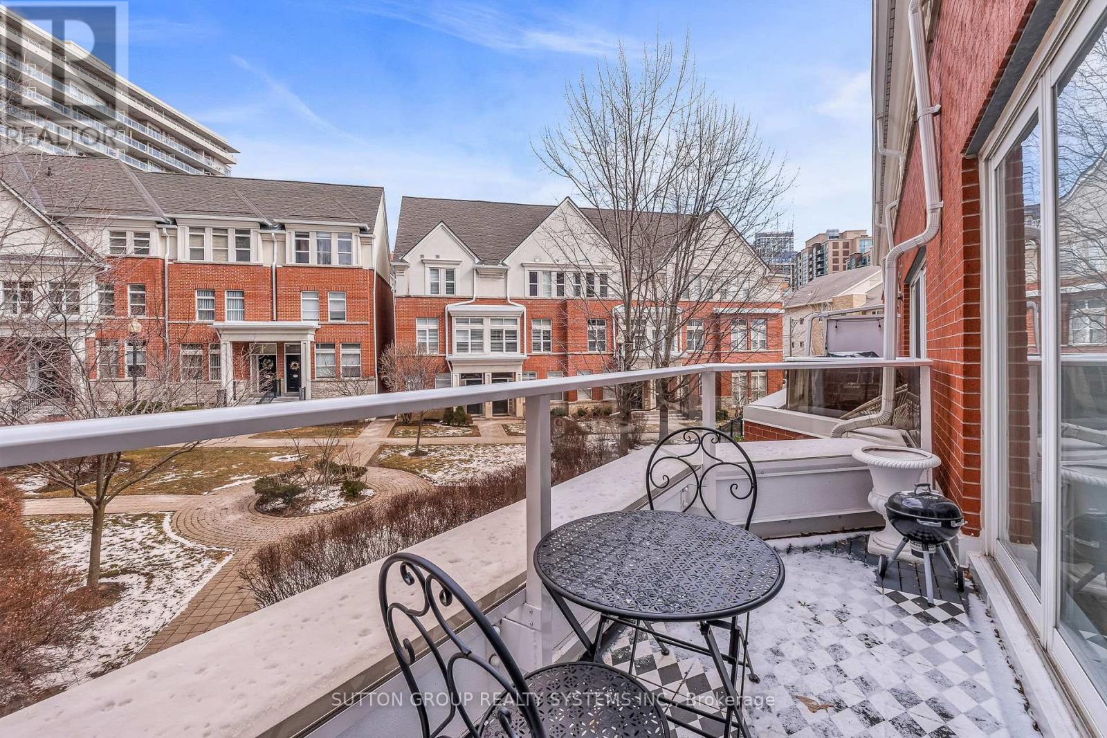 70 Resurrection Road, Toronto, Ontario  M9A 5H1 - Photo 22 - W12997866