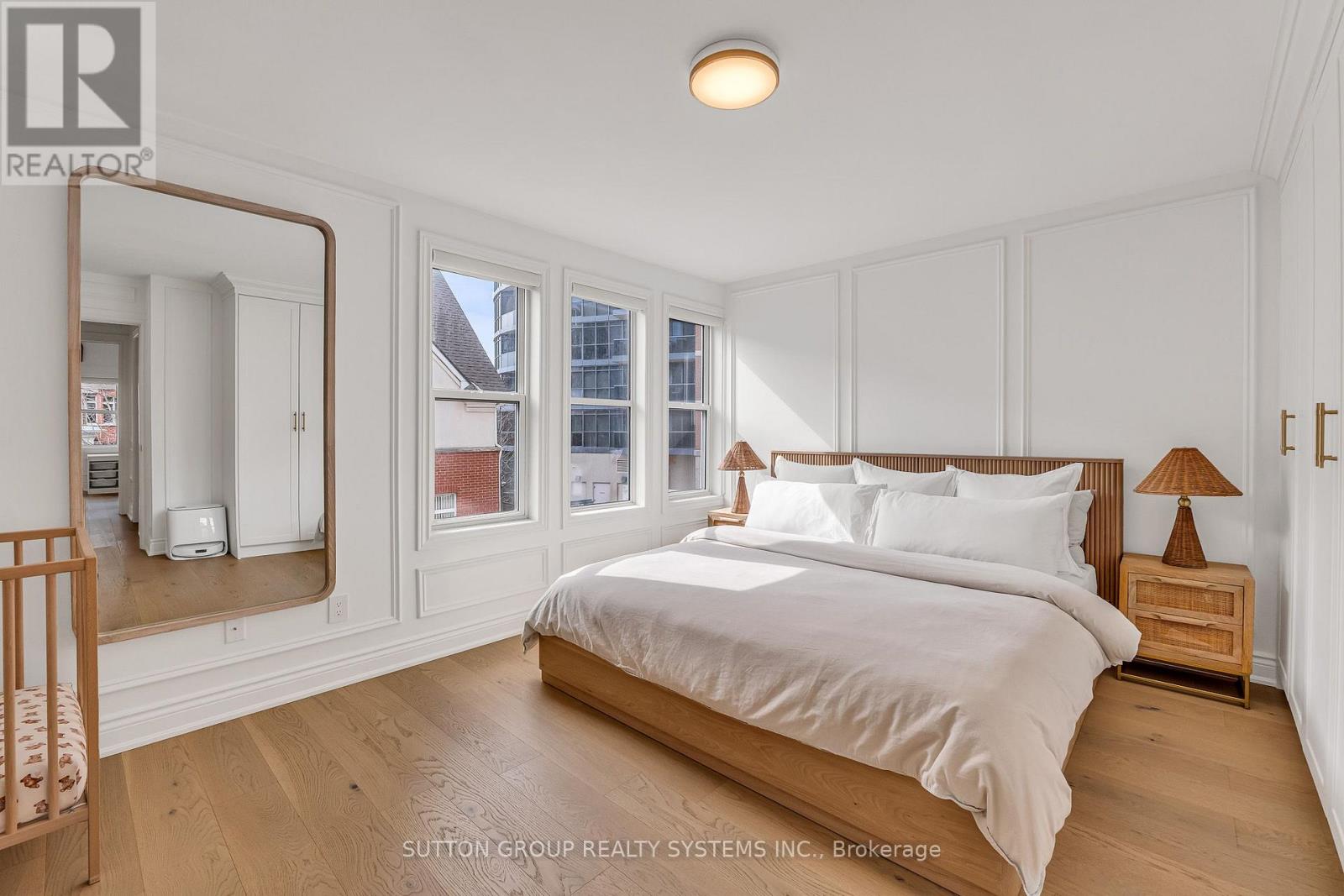 70 Resurrection Road, Toronto, Ontario  M9A 5H1 - Photo 24 - W12997866