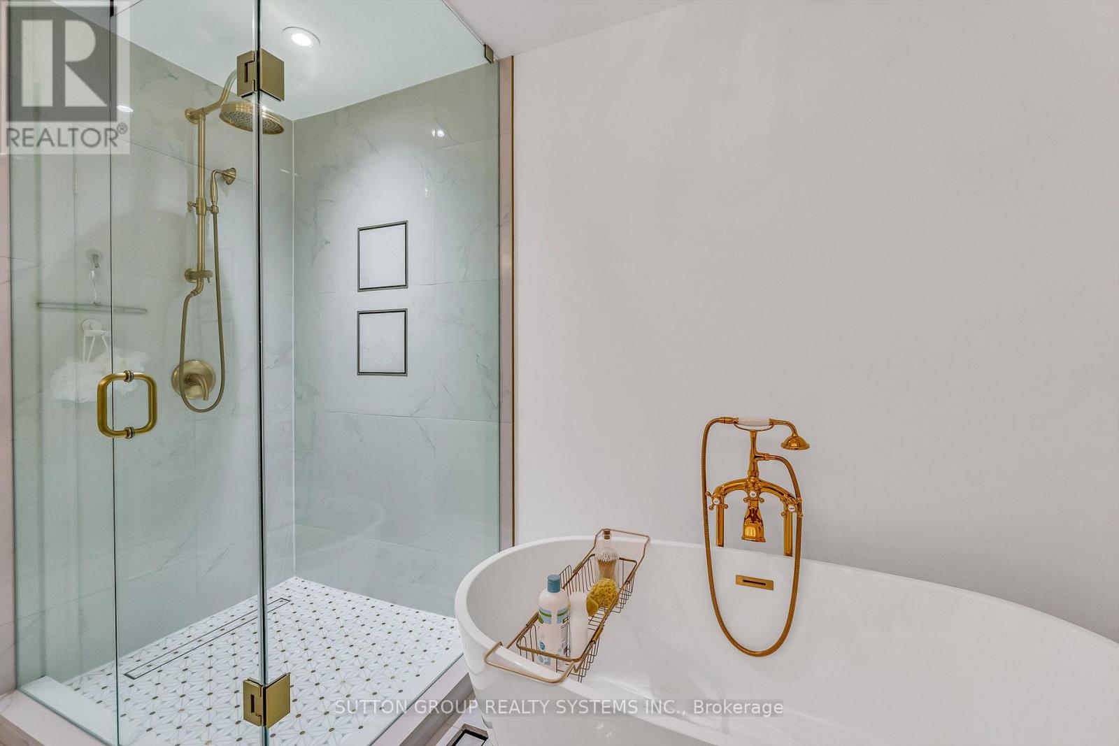 70 Resurrection Road, Toronto, Ontario  M9A 5H1 - Photo 31 - W12997866