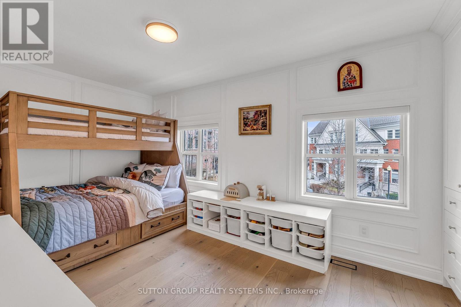 70 Resurrection Road, Toronto, Ontario  M9A 5H1 - Photo 32 - W12997866