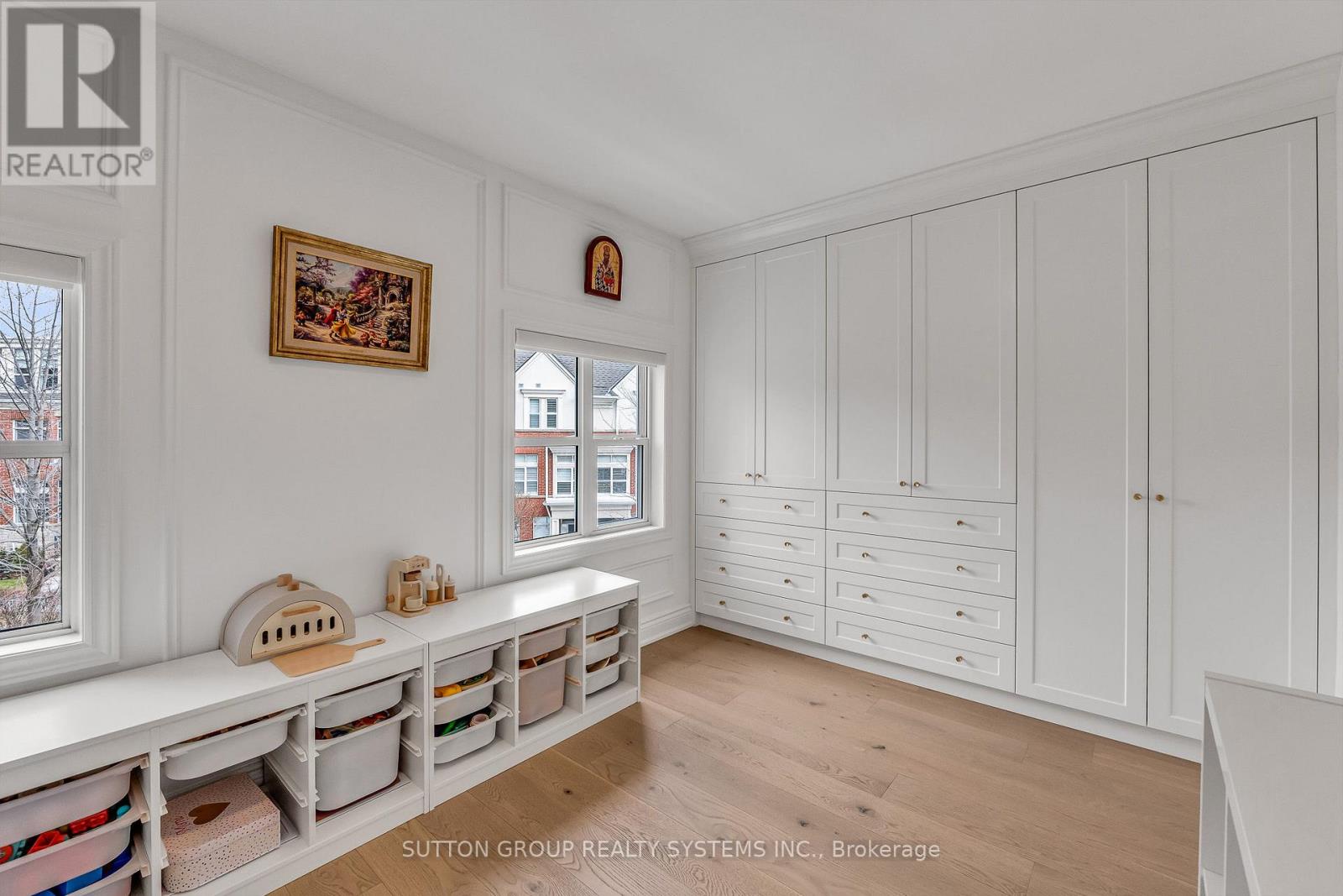 70 Resurrection Road, Toronto, Ontario  M9A 5H1 - Photo 35 - W12997866