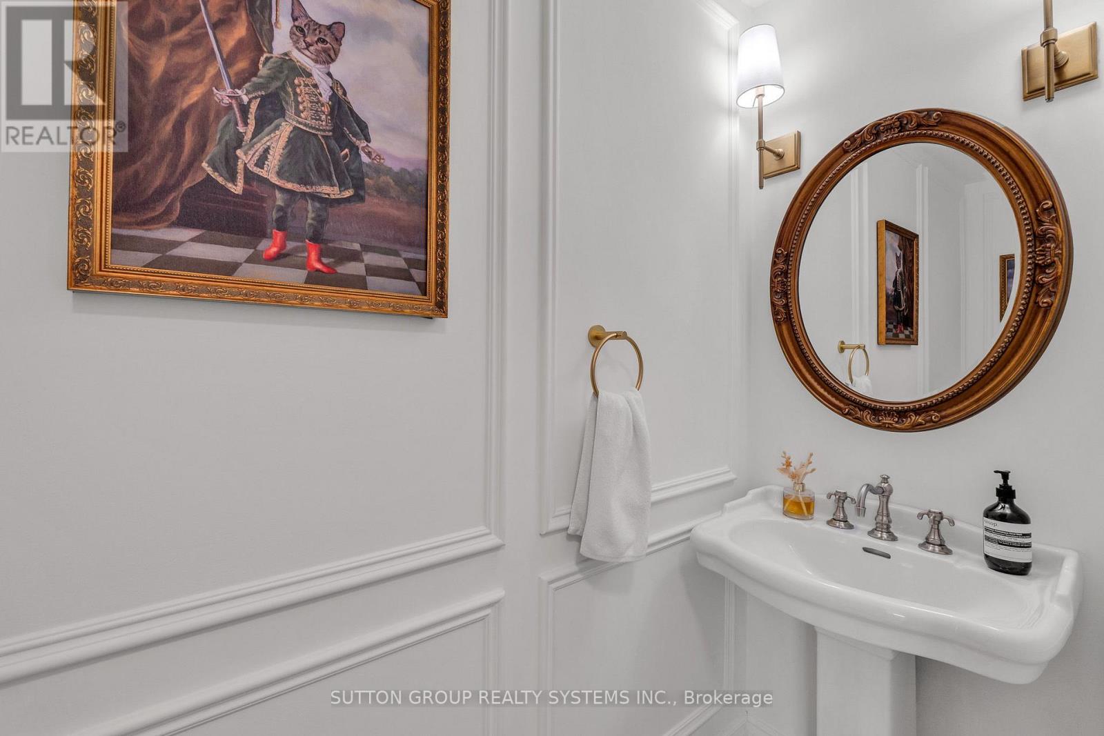 70 Resurrection Road, Toronto, Ontario  M9A 5H1 - Photo 6 - W12997866