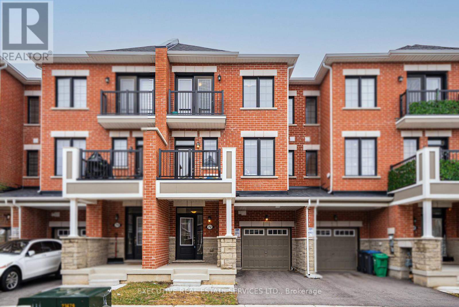 72 Melmar Street, Brampton, Ontario  L7A 5K8 - Photo 3 - W12997876