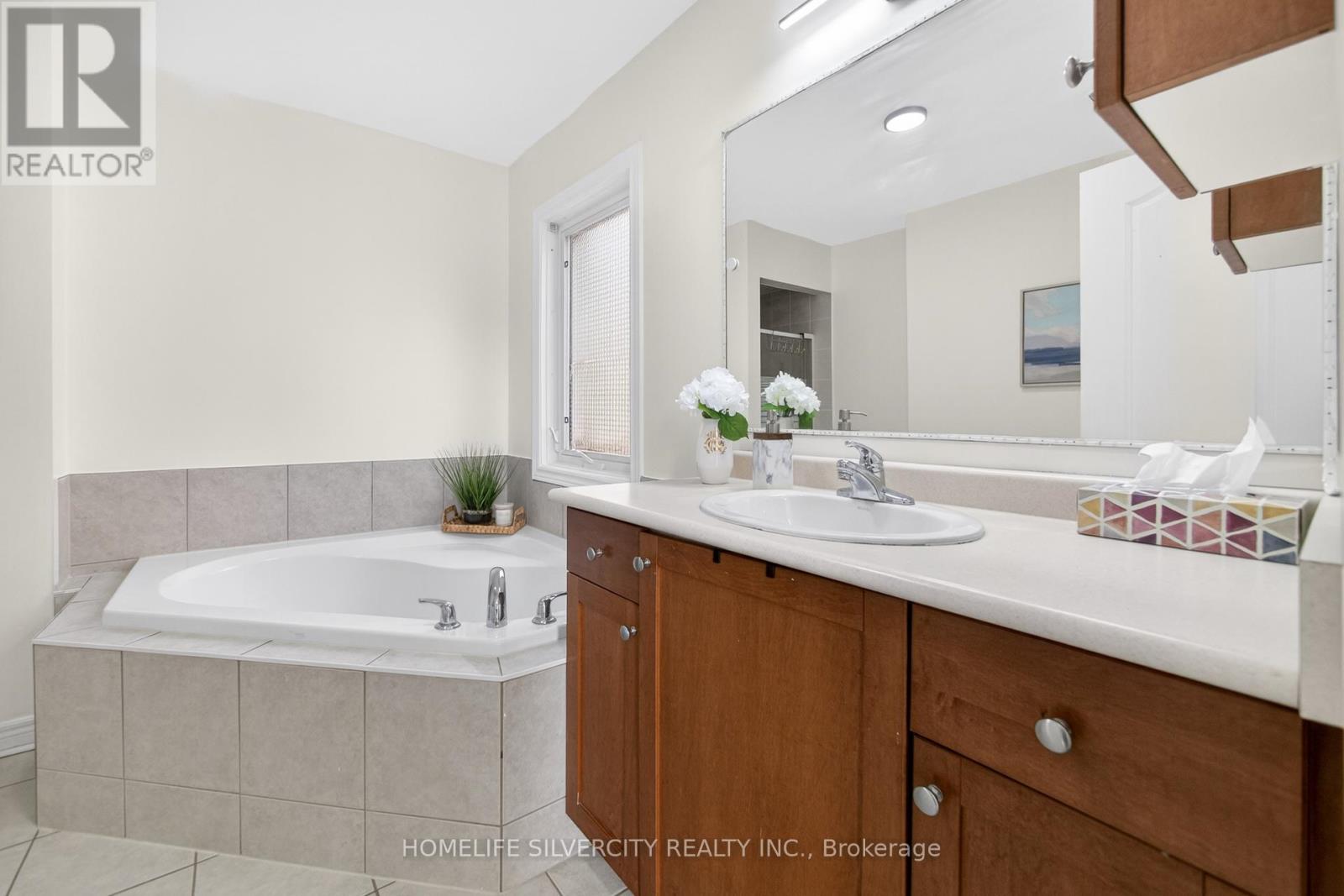 86 Silent Pond Crescent, Brampton, Ontario  L6V 4R6 - Photo 36 - W12997884