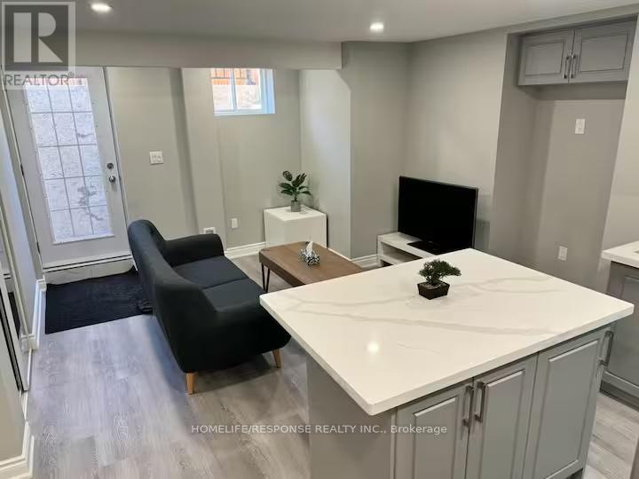 Bsmnt - 210 Zachary Crescent, Oakville, Ontario  L6H 0W2 - Photo 11 - W12997920