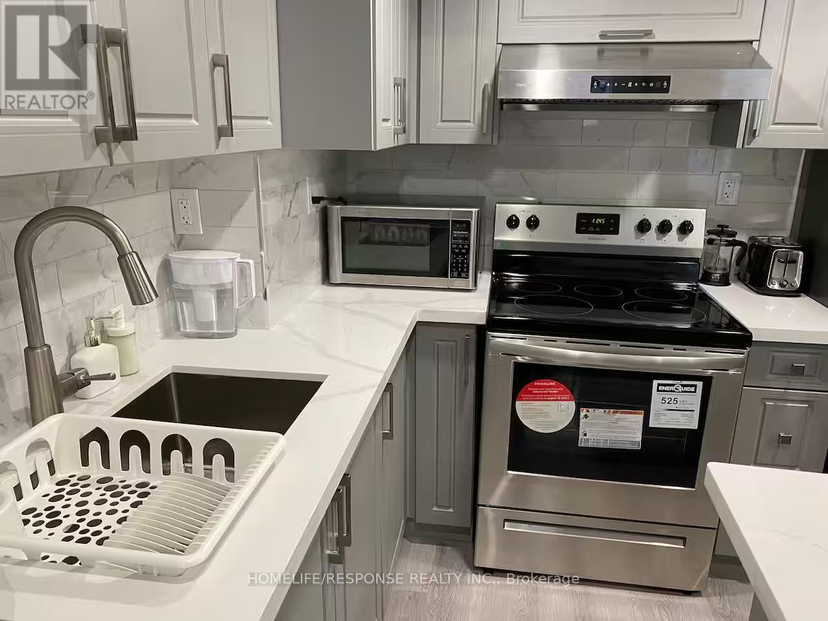 Bsmnt - 210 Zachary Crescent, Oakville, Ontario  L6H 0W2 - Photo 15 - W12997920