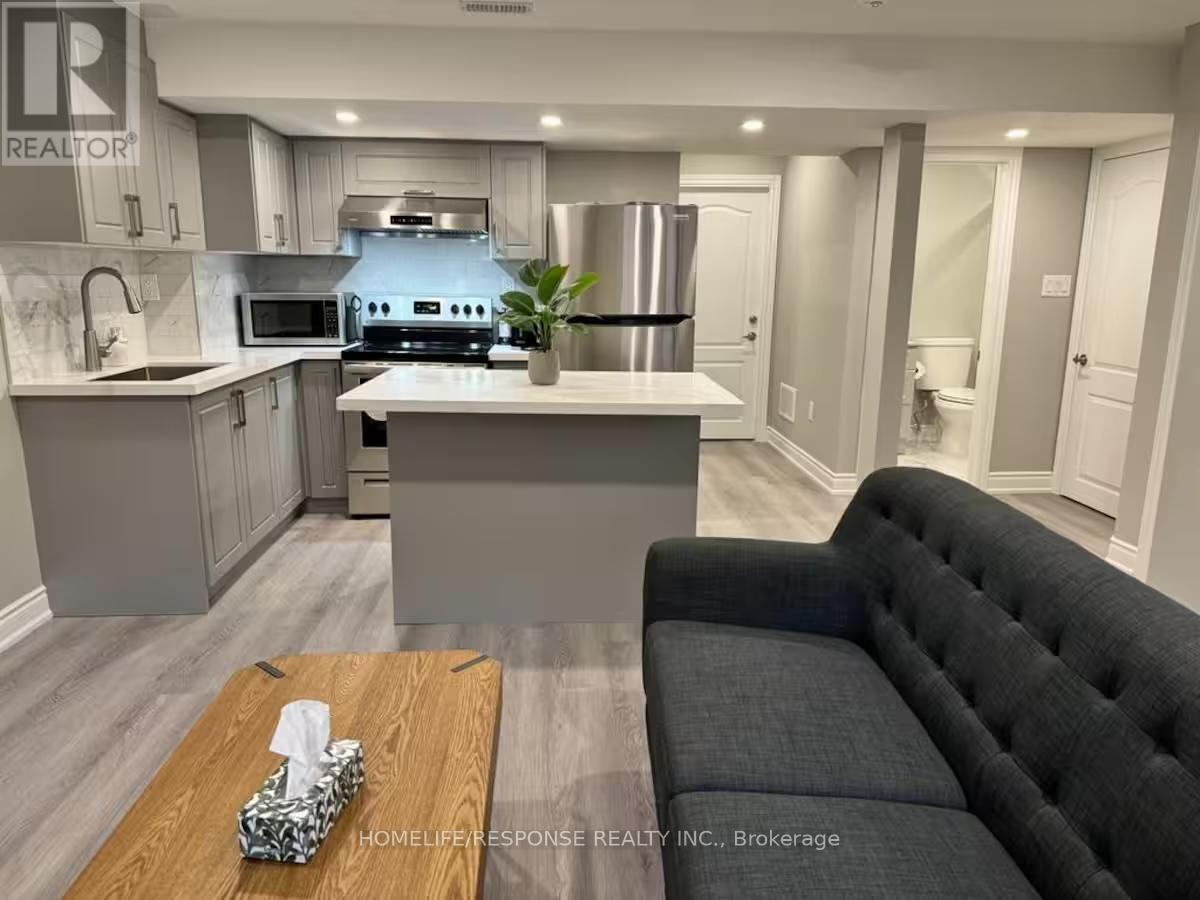 Bsmnt - 210 Zachary Crescent, Oakville, Ontario  L6H 0W2 - Photo 3 - W12997920