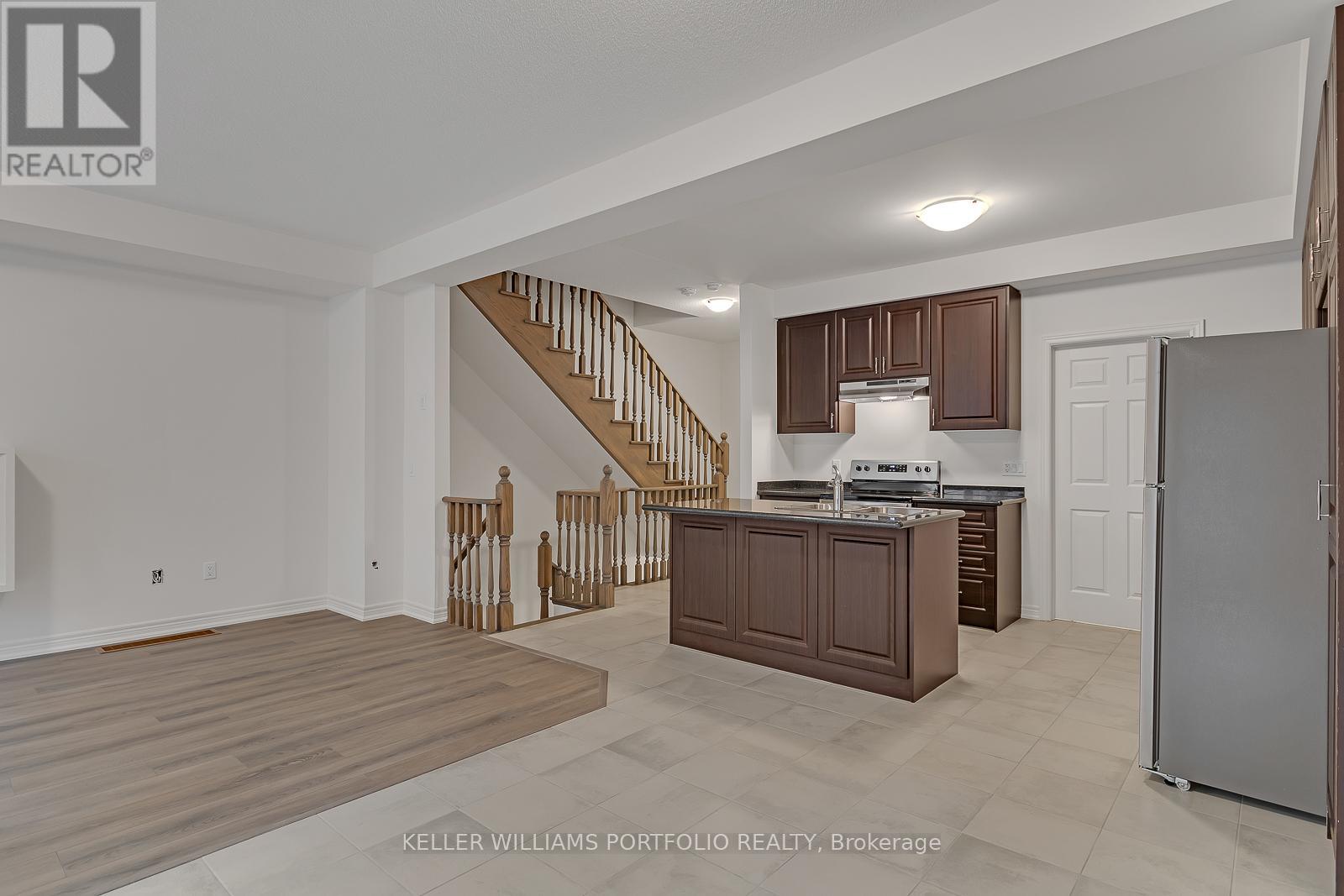 481 Manhattan Common, Oakville, Ontario  L6H 3P6 - Photo 17 - W12997958