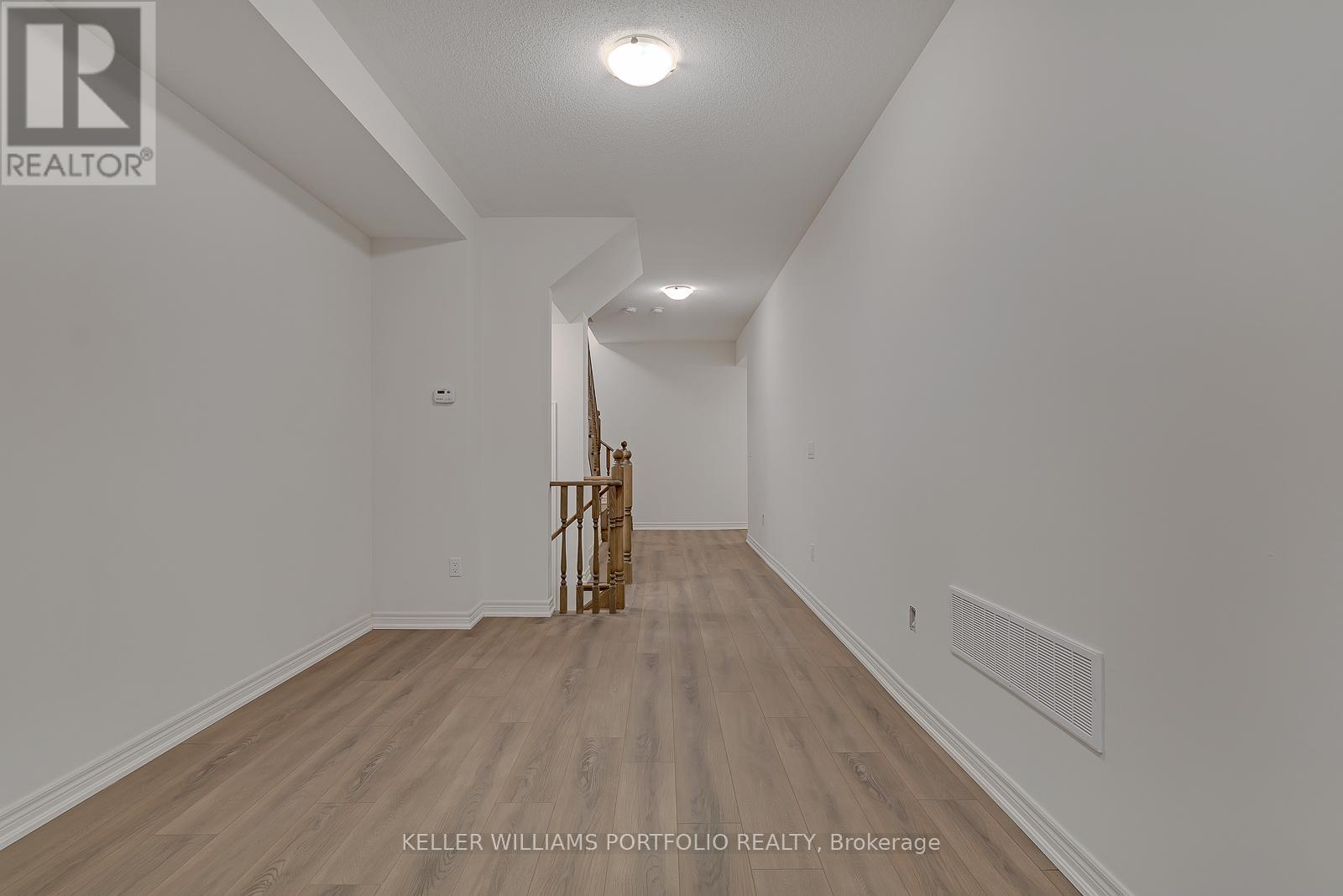 481 Manhattan Common, Oakville, Ontario  L6H 3P6 - Photo 3 - W12997958