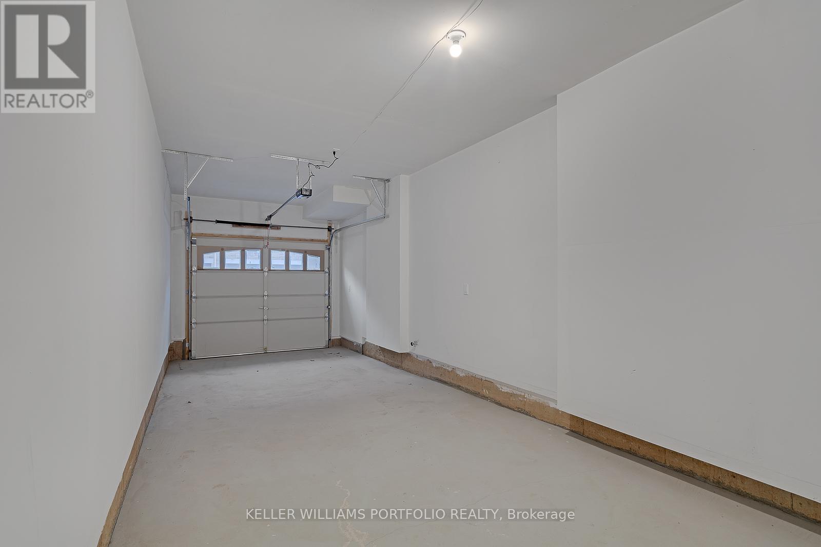 481 Manhattan Common, Oakville, Ontario  L6H 3P6 - Photo 36 - W12997958