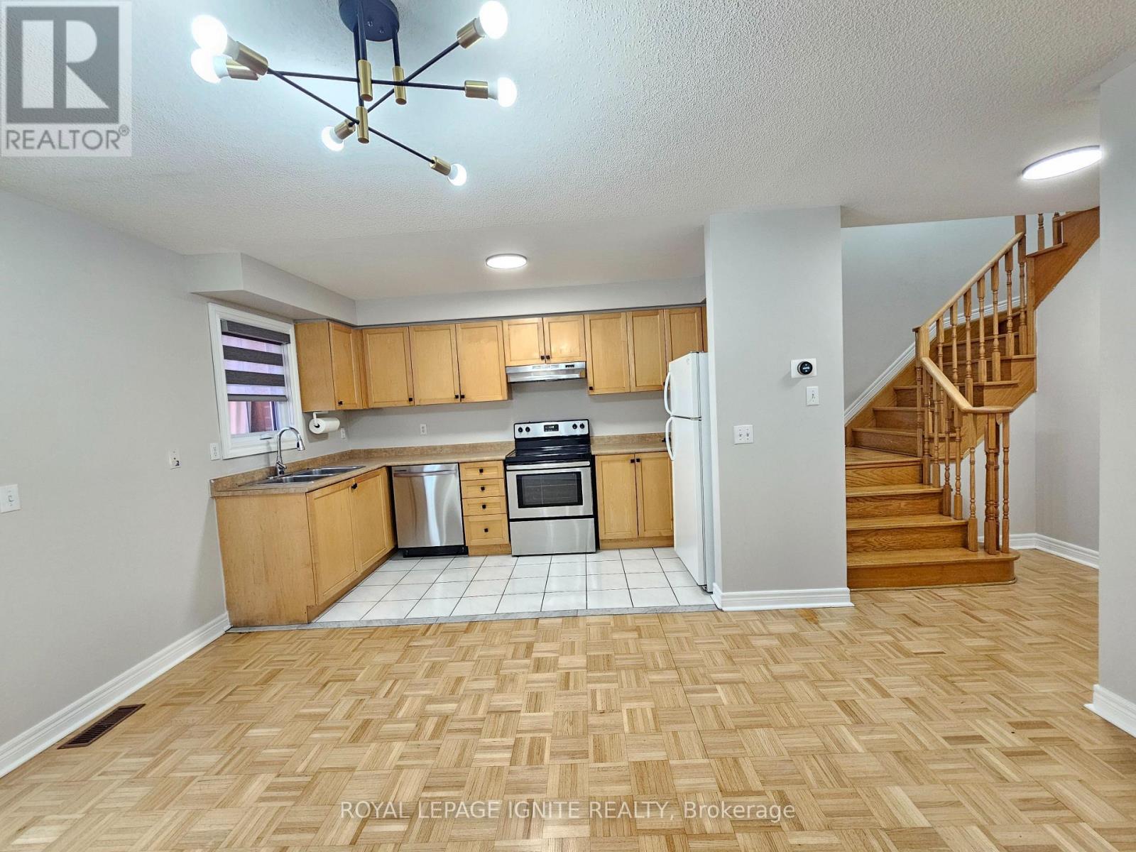 83 Checkerberry Crescent, Brampton, Ontario  L6R 2S9 - Photo 5 - W12997970